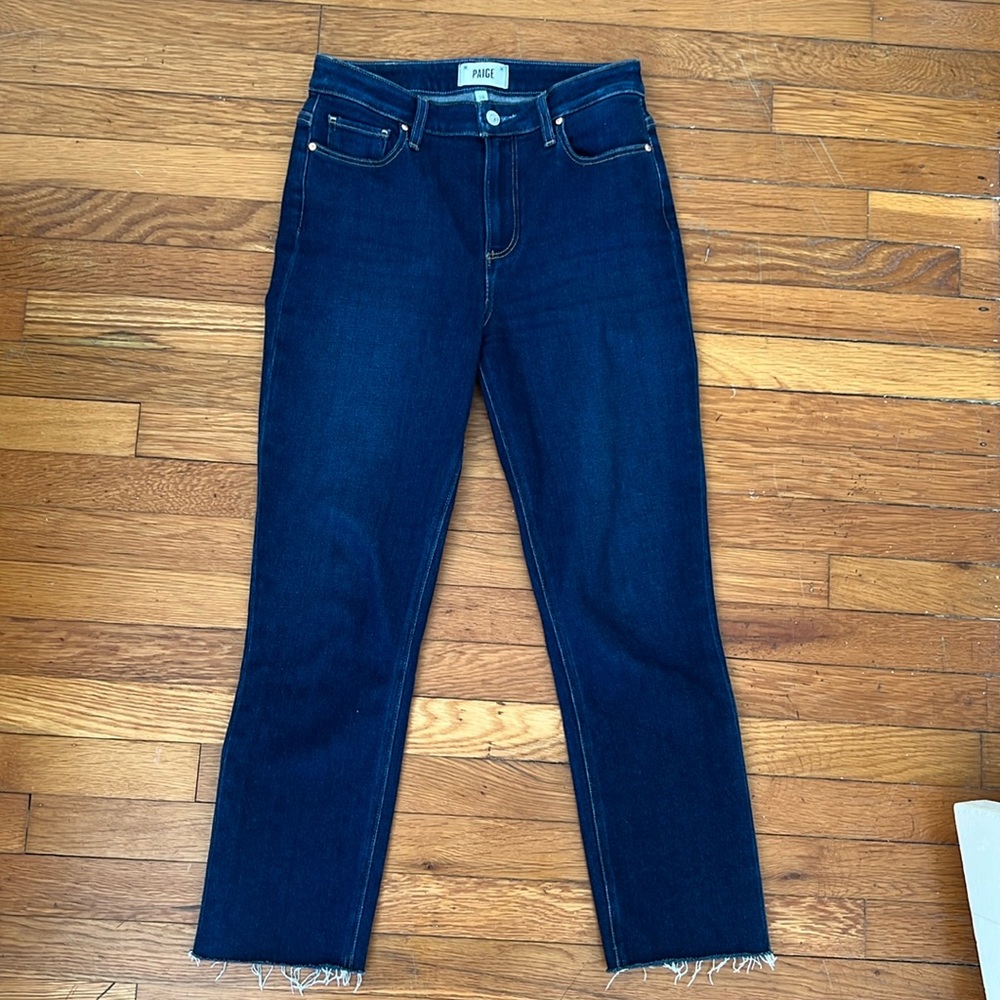 Paige Cindy High-Rise Cropped Raw-Hem Jeans in Unplugged Wash size 28